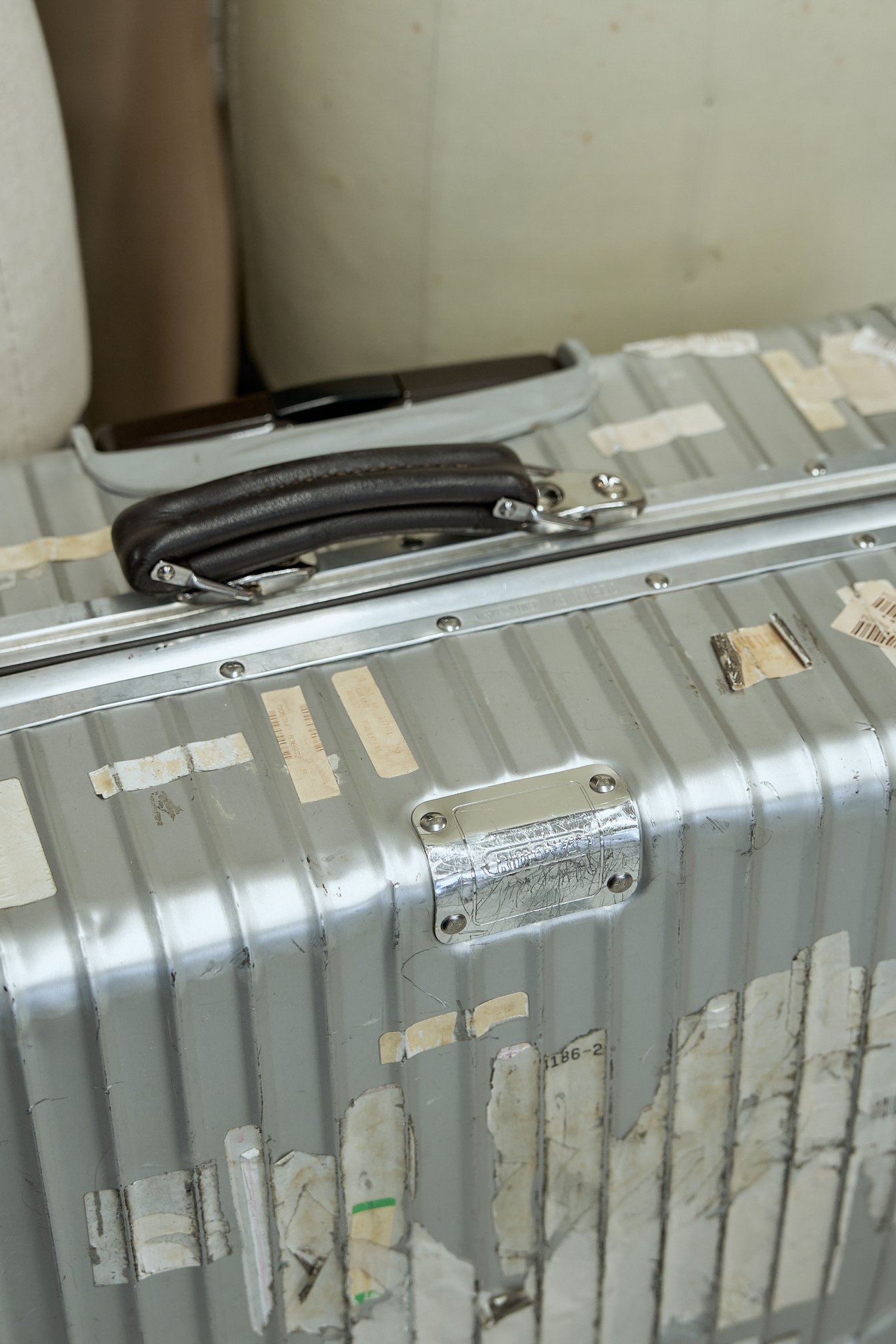 アンスナム 中野靖のスーツケース