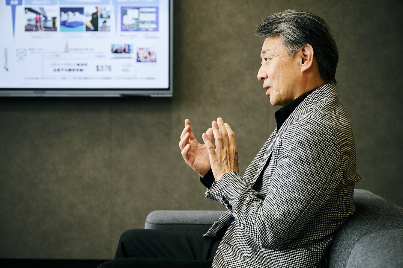 富永満之アシックス社長のポートレート