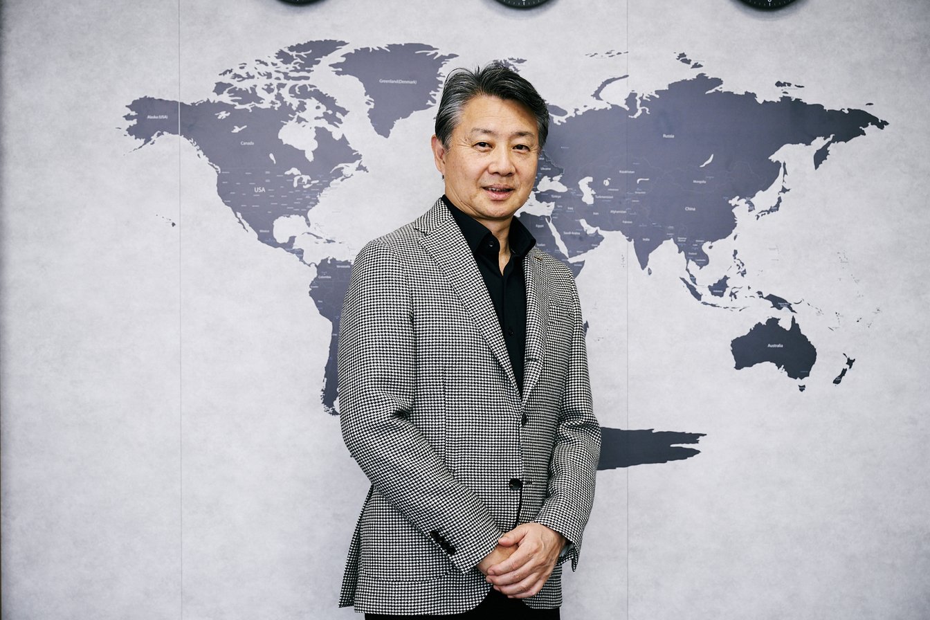 富永満之アシックス社長COOポートレート