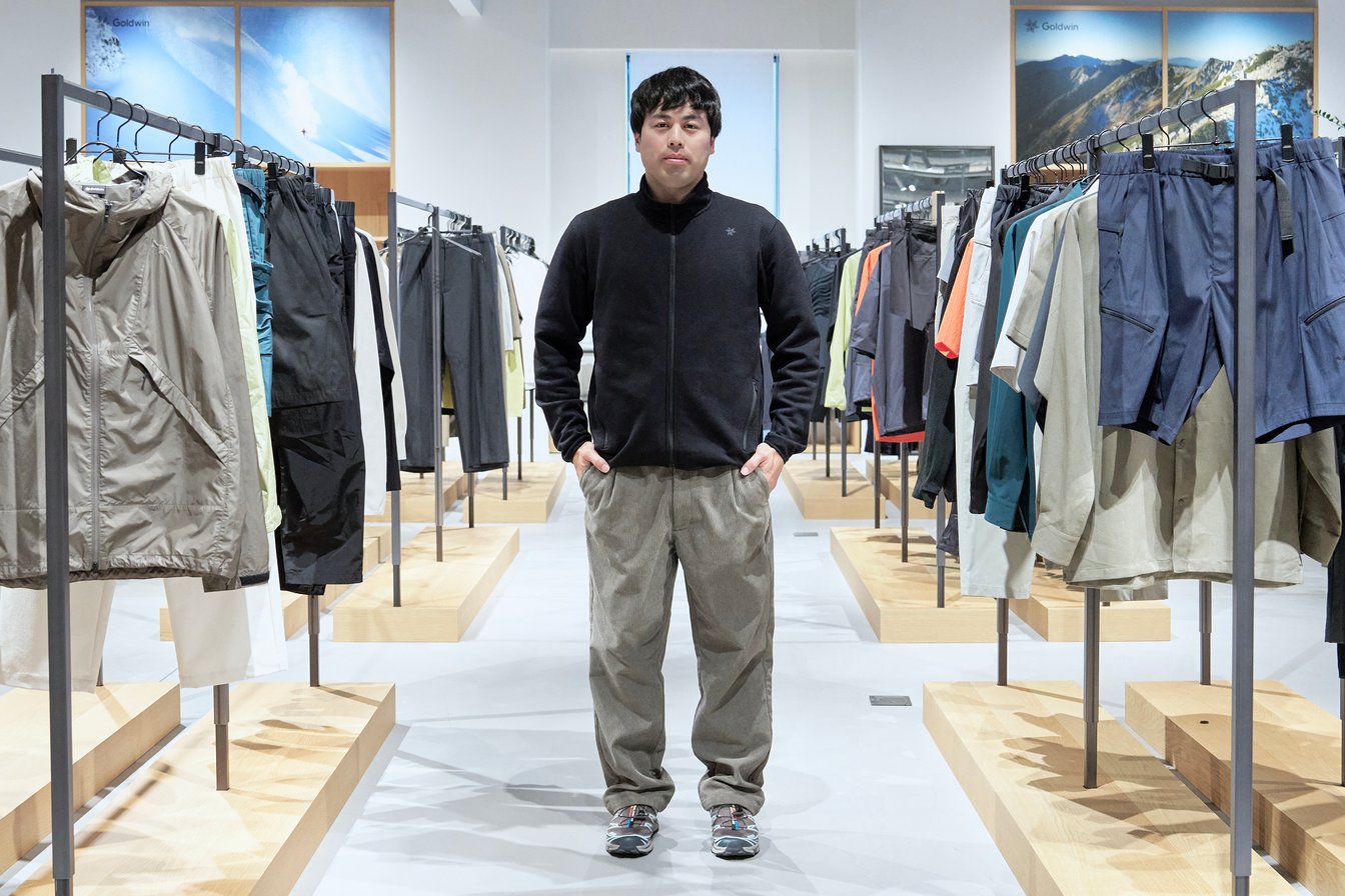 ゴールドウインで働く石井智也さんのポートレート画像