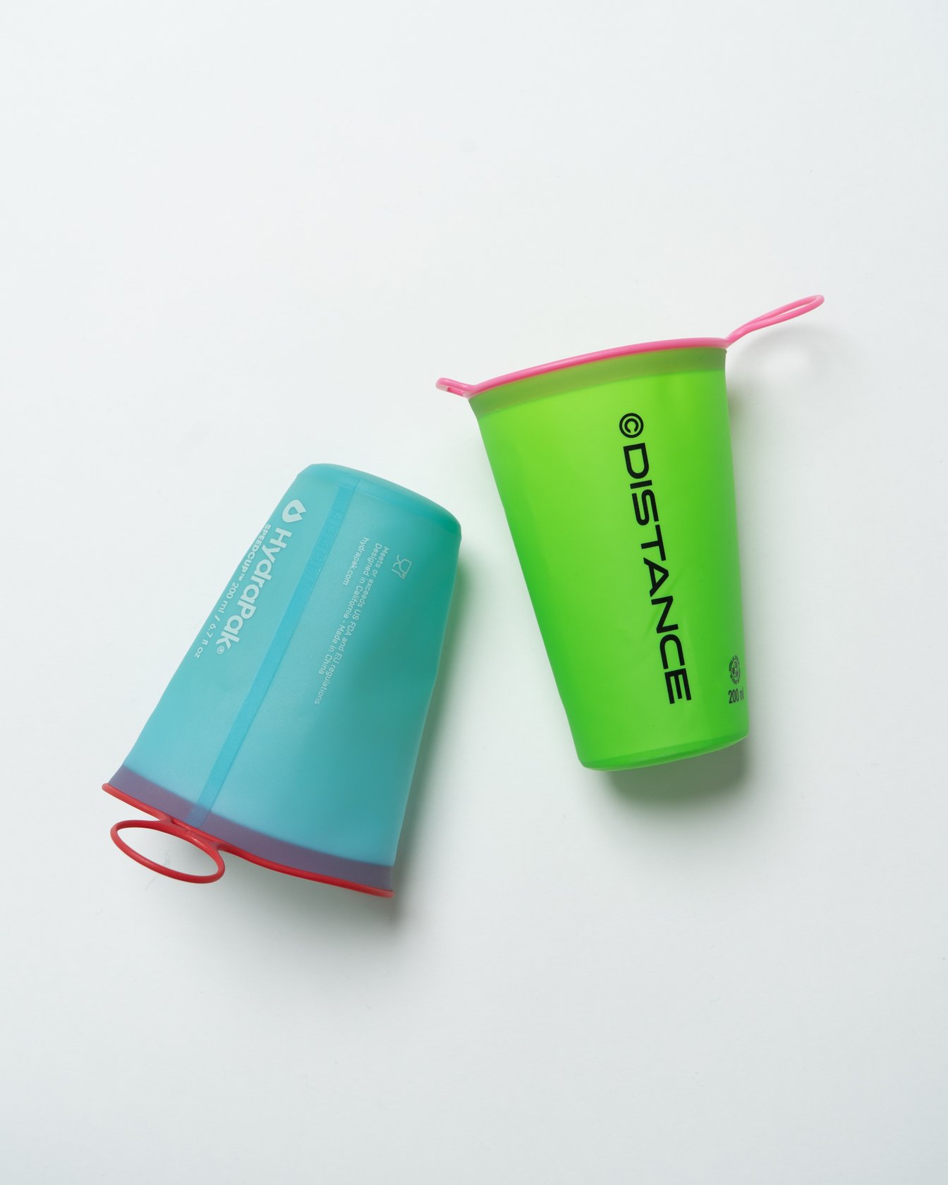 カラフルな携帯カップ