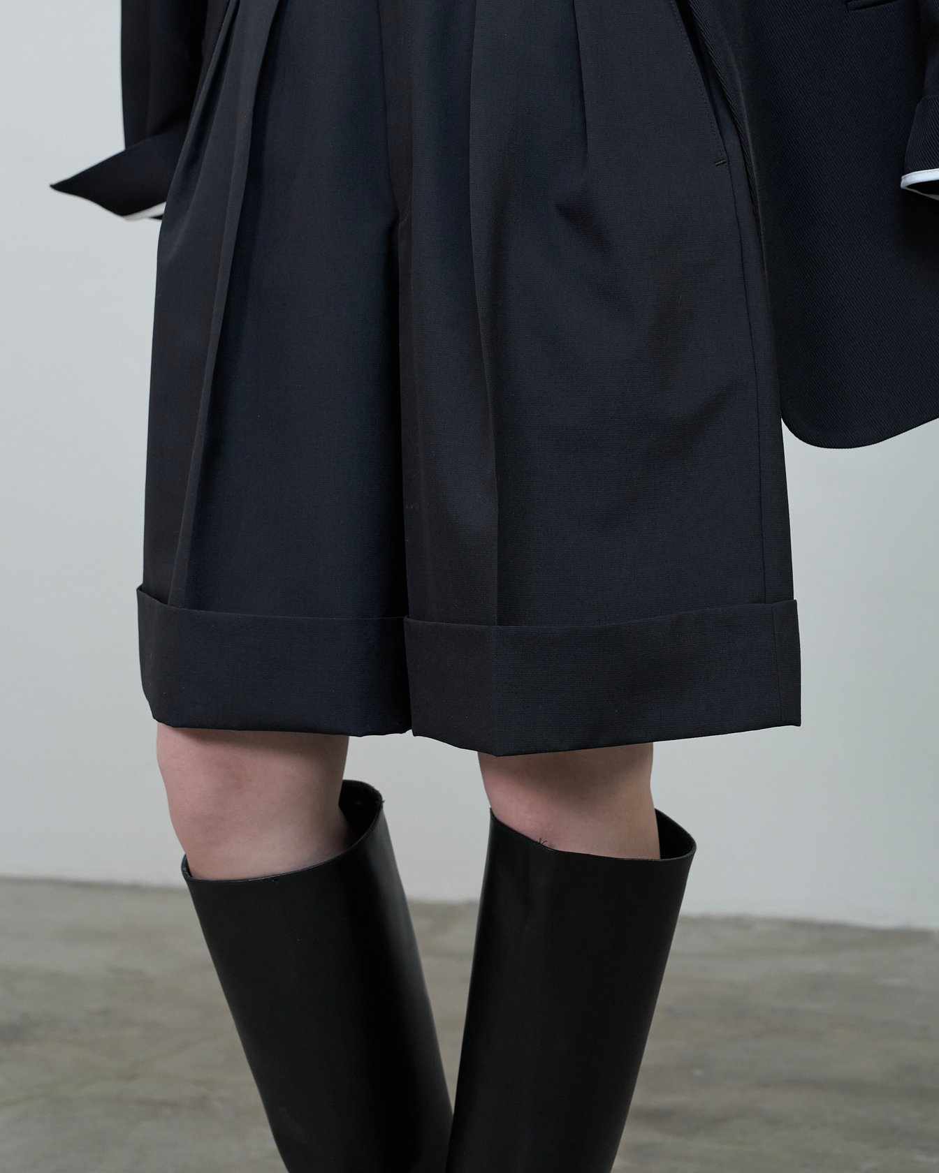 リラクスのグルカショーツ