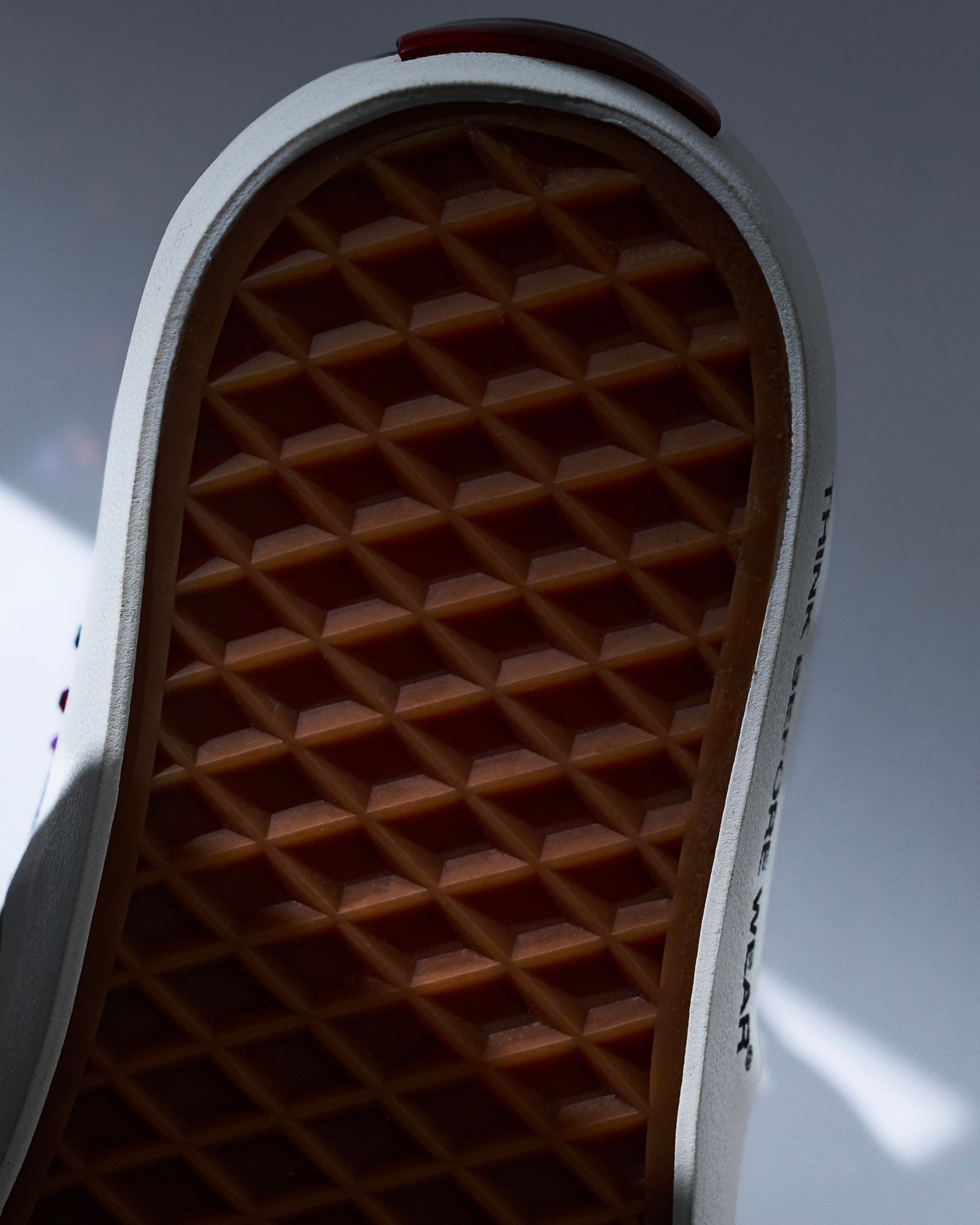 ヨシオクボのミラーシューズ