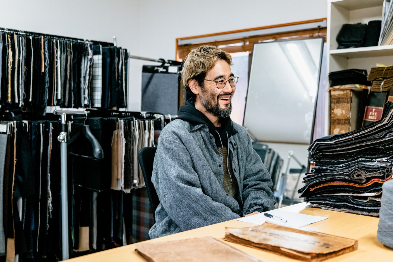 糸編の宮浦晋哉（山栄毛織取材）