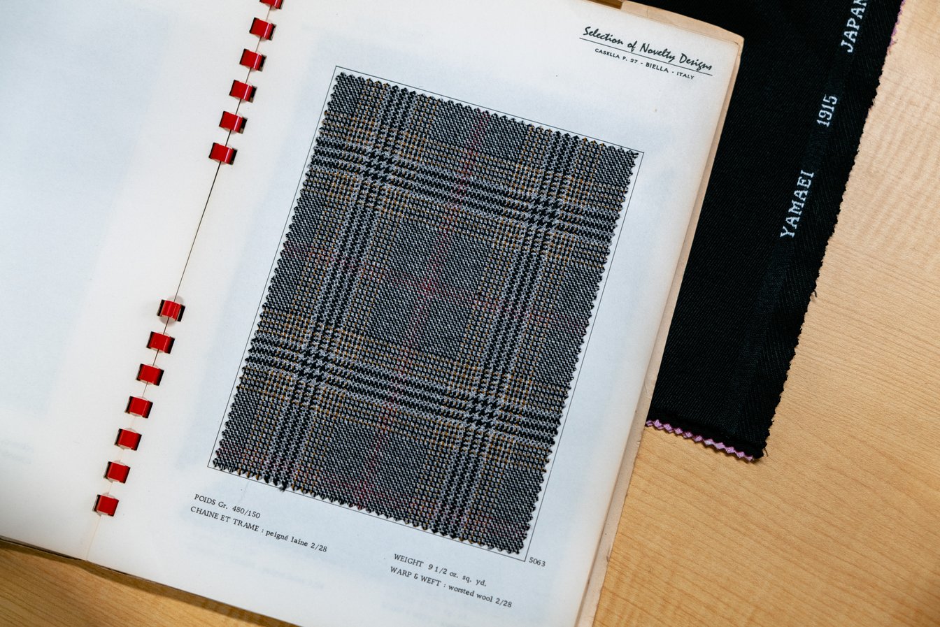山栄毛織の生地見本