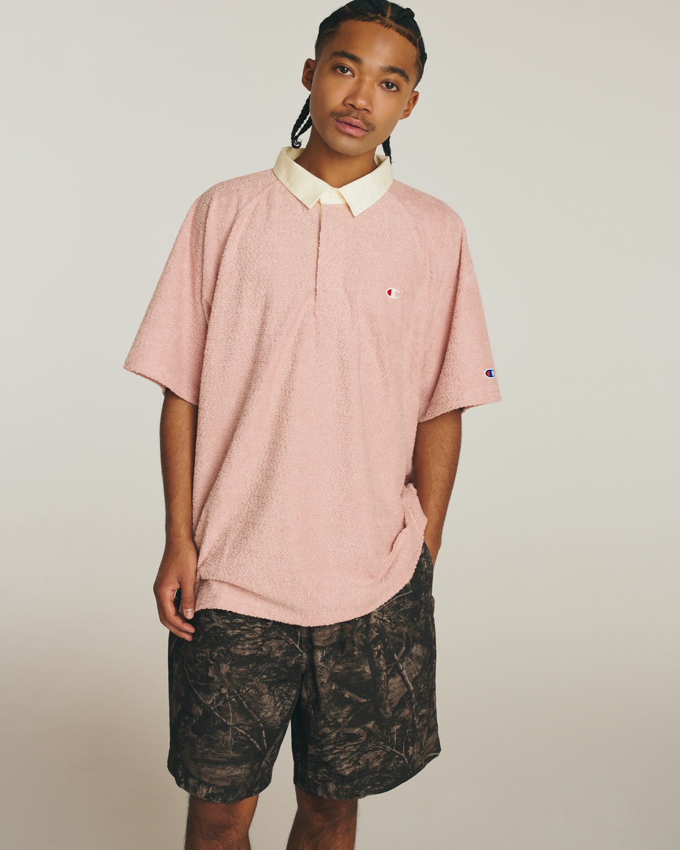 チャンピオン2026年春夏コレクションを着るCOZY