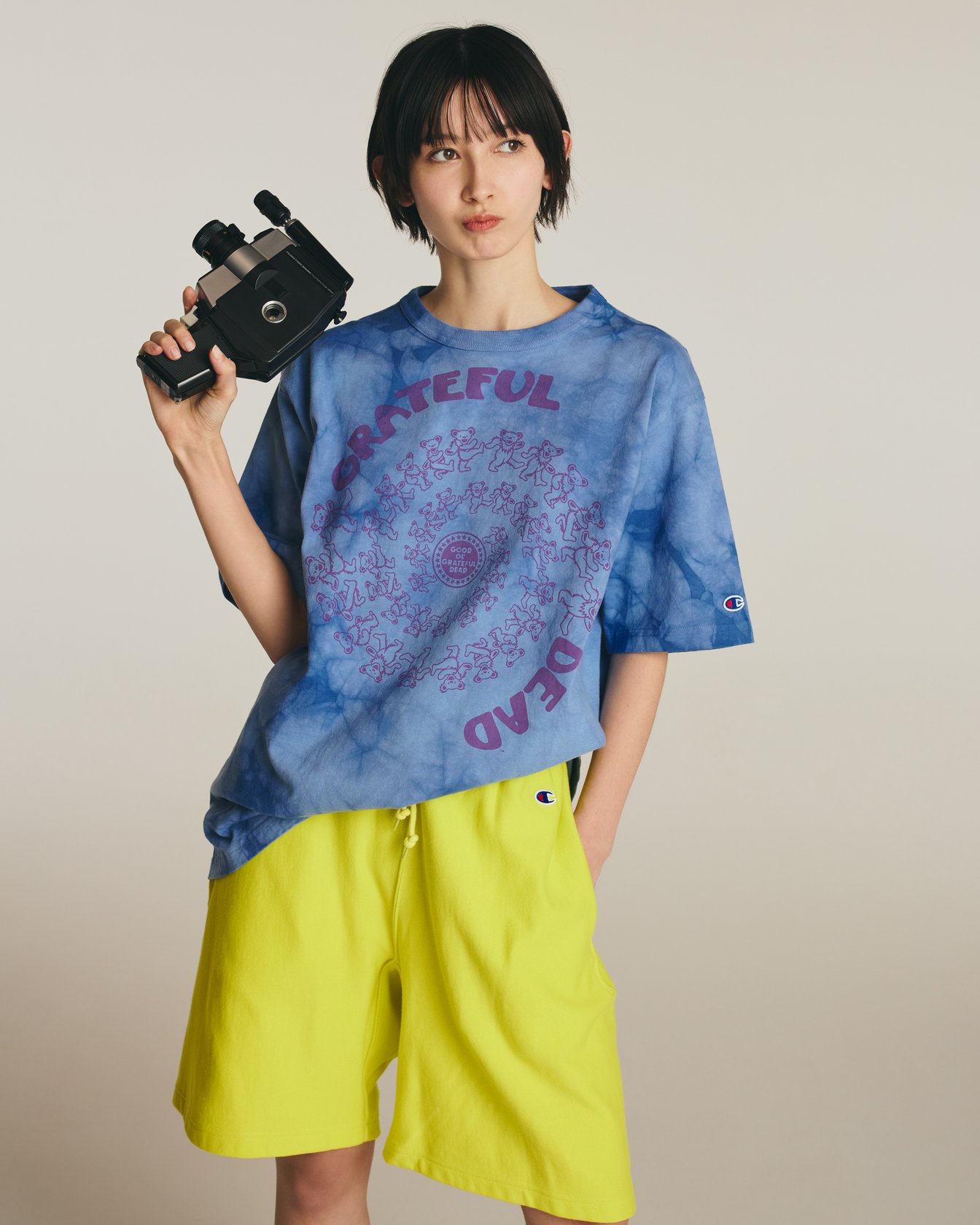 チャンピオン2026年春夏コレクションを着る池田アリス