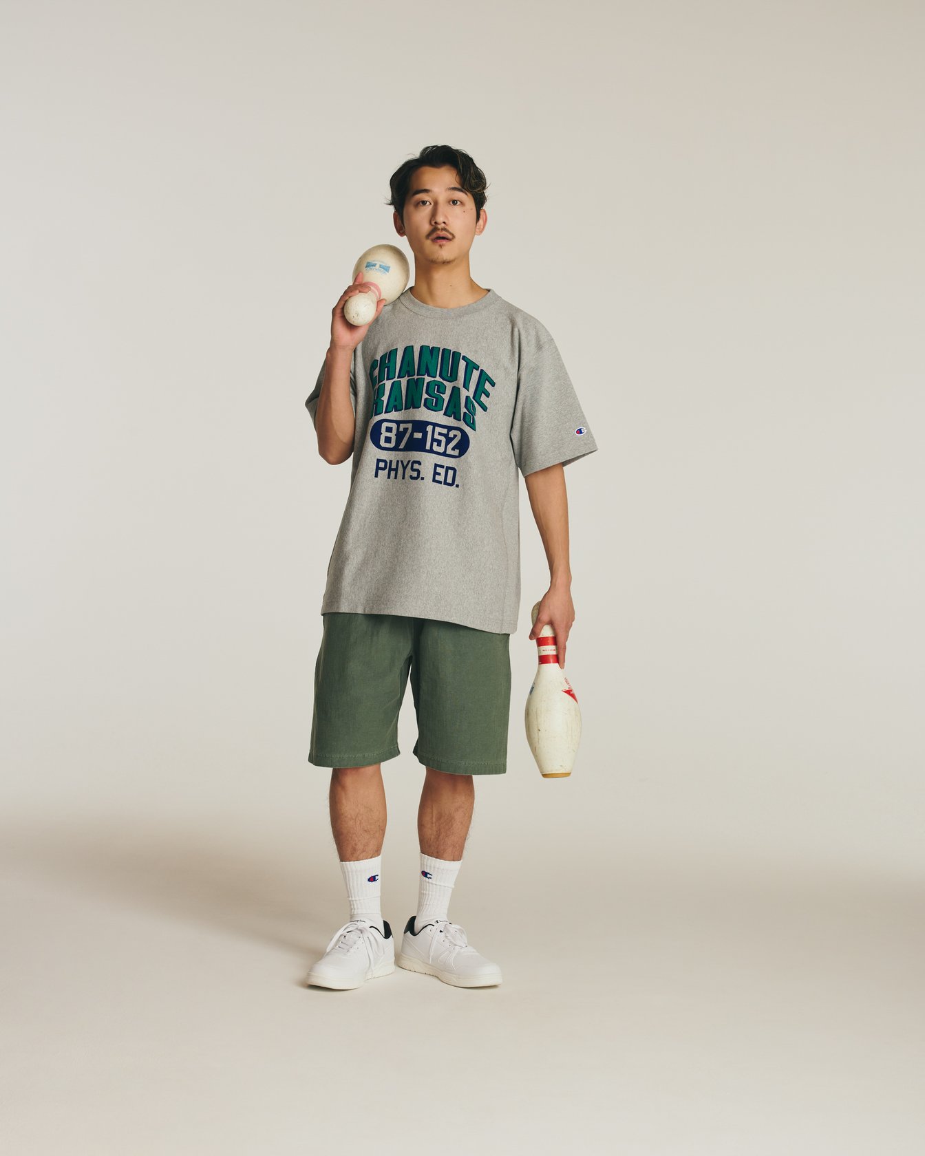 チャンピオン2026年春夏コレクションを着る中野温