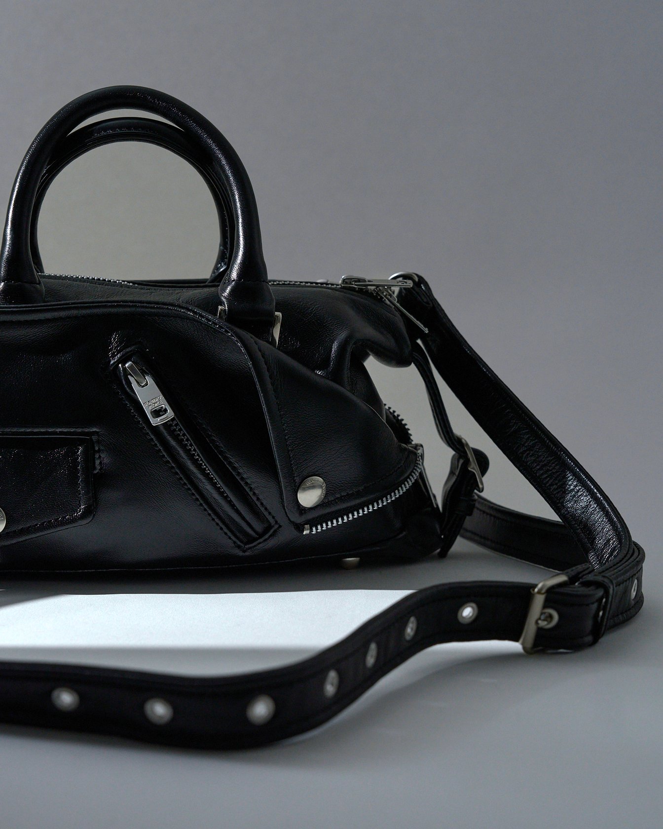 ビューティフルピープルのハンドバッグ