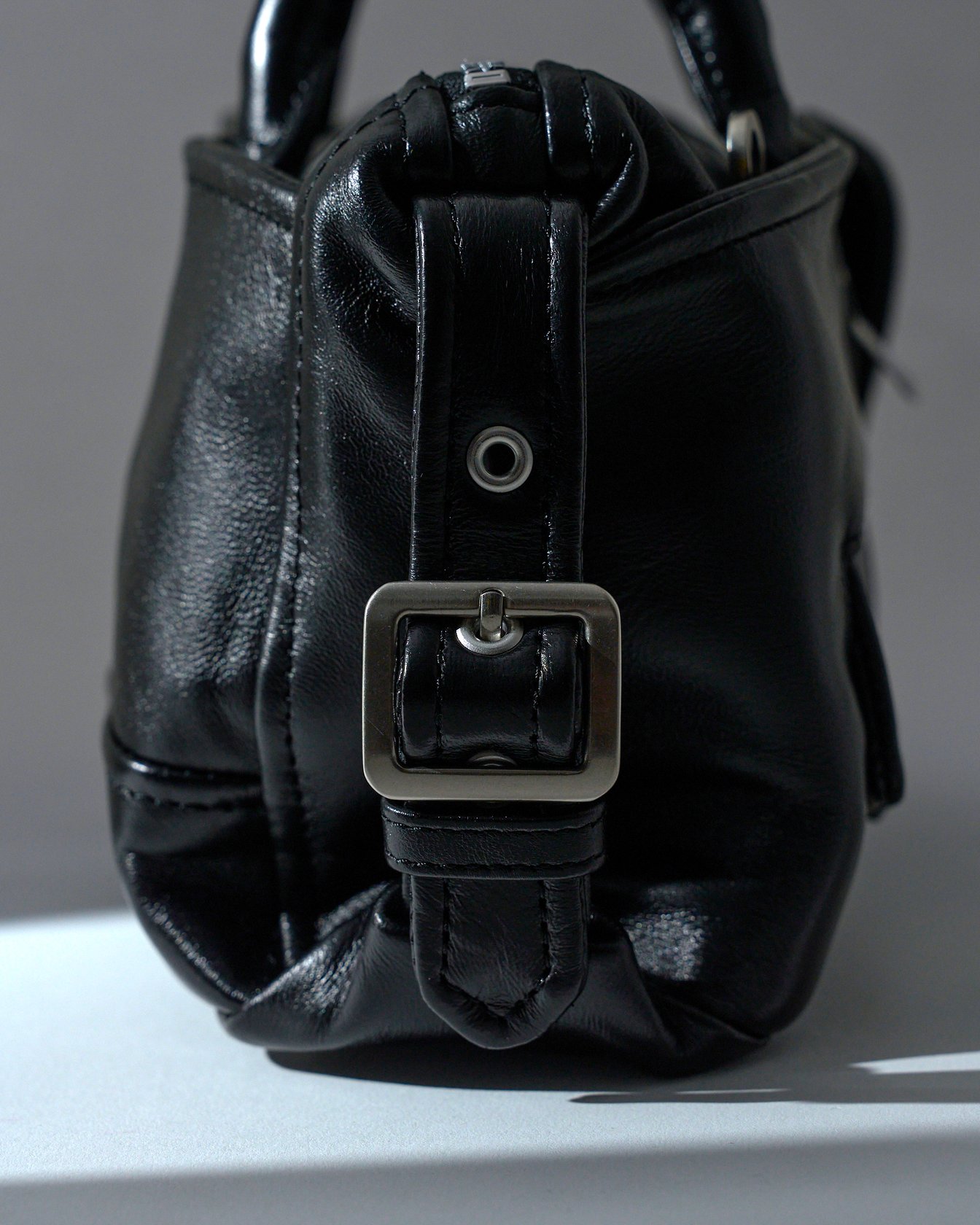 ビューティフルピープルのハンドバッグ