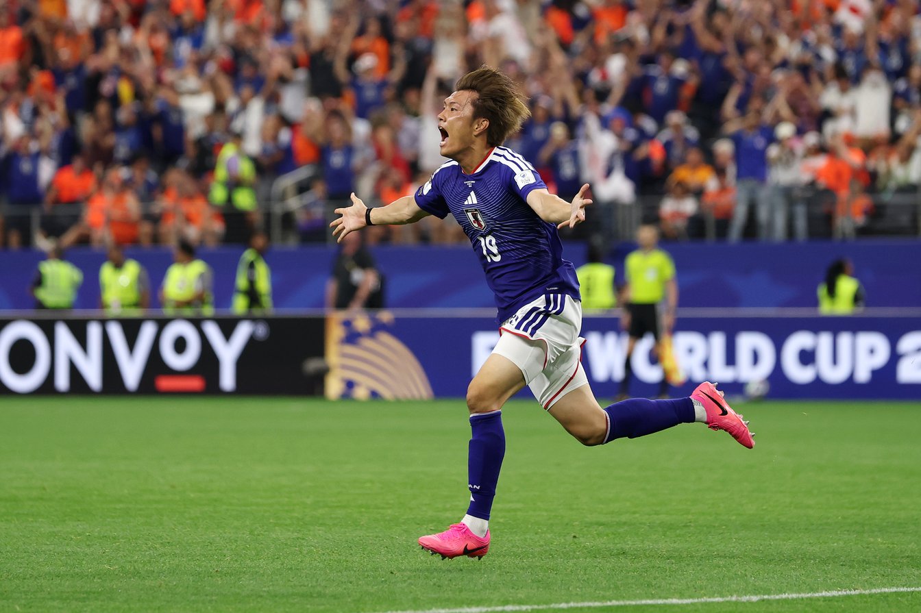 サッカーの試合シーン