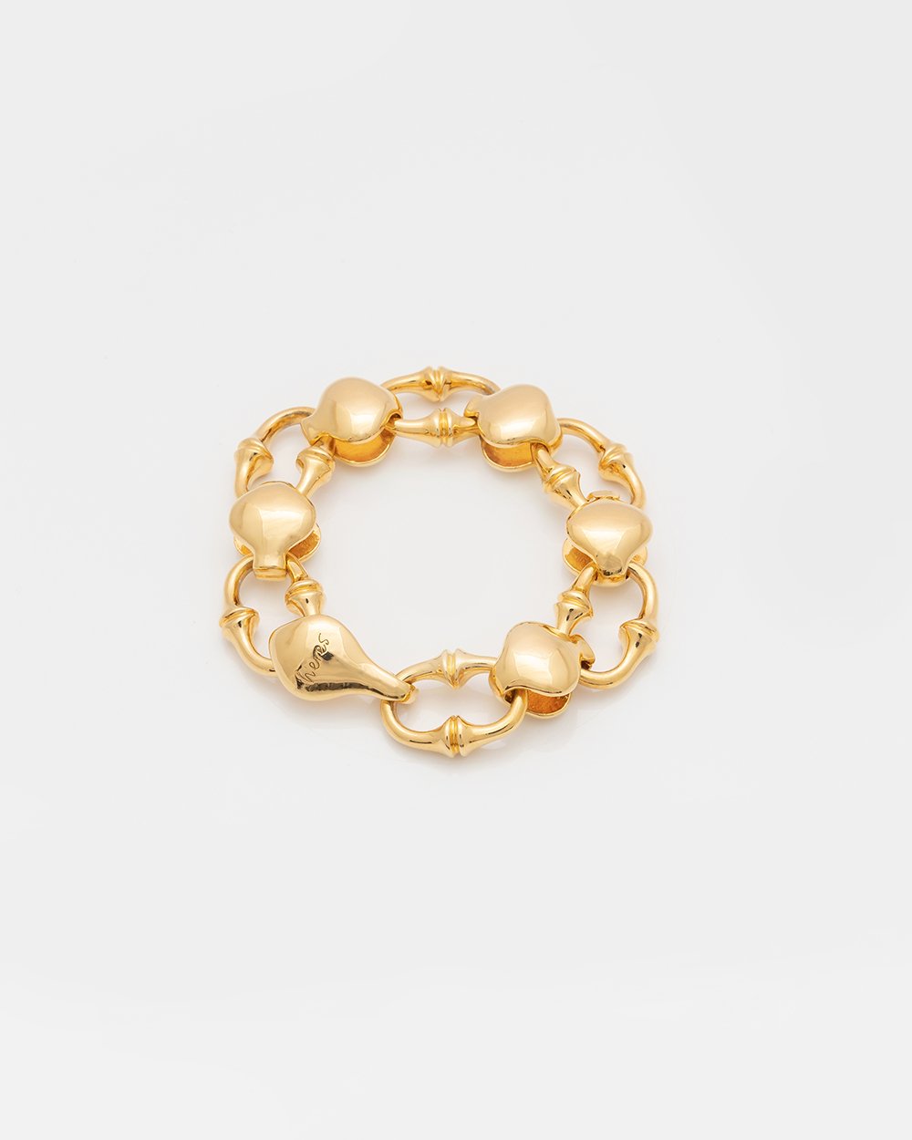 ゴールドのブレスレット