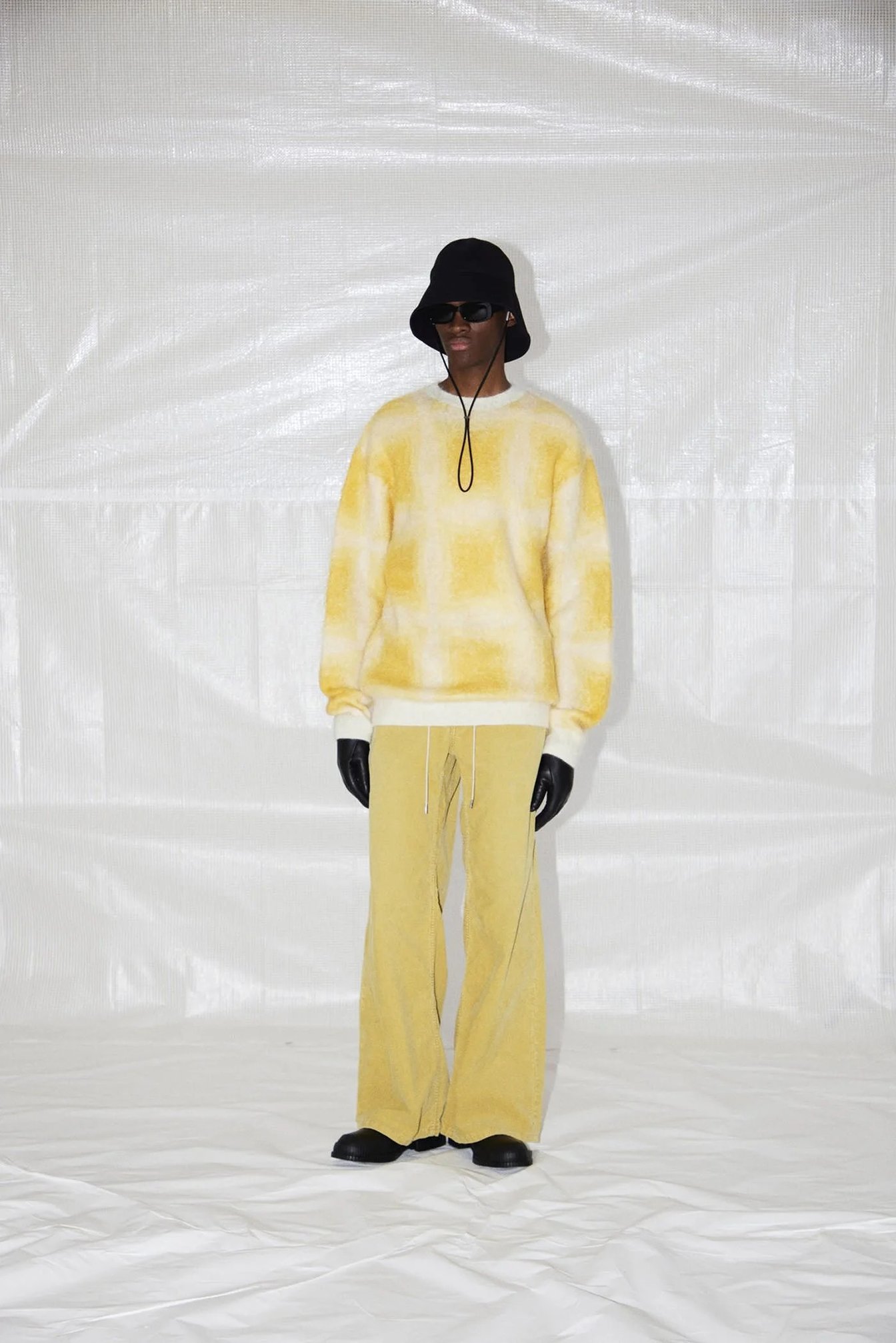 パラトレイトのルック