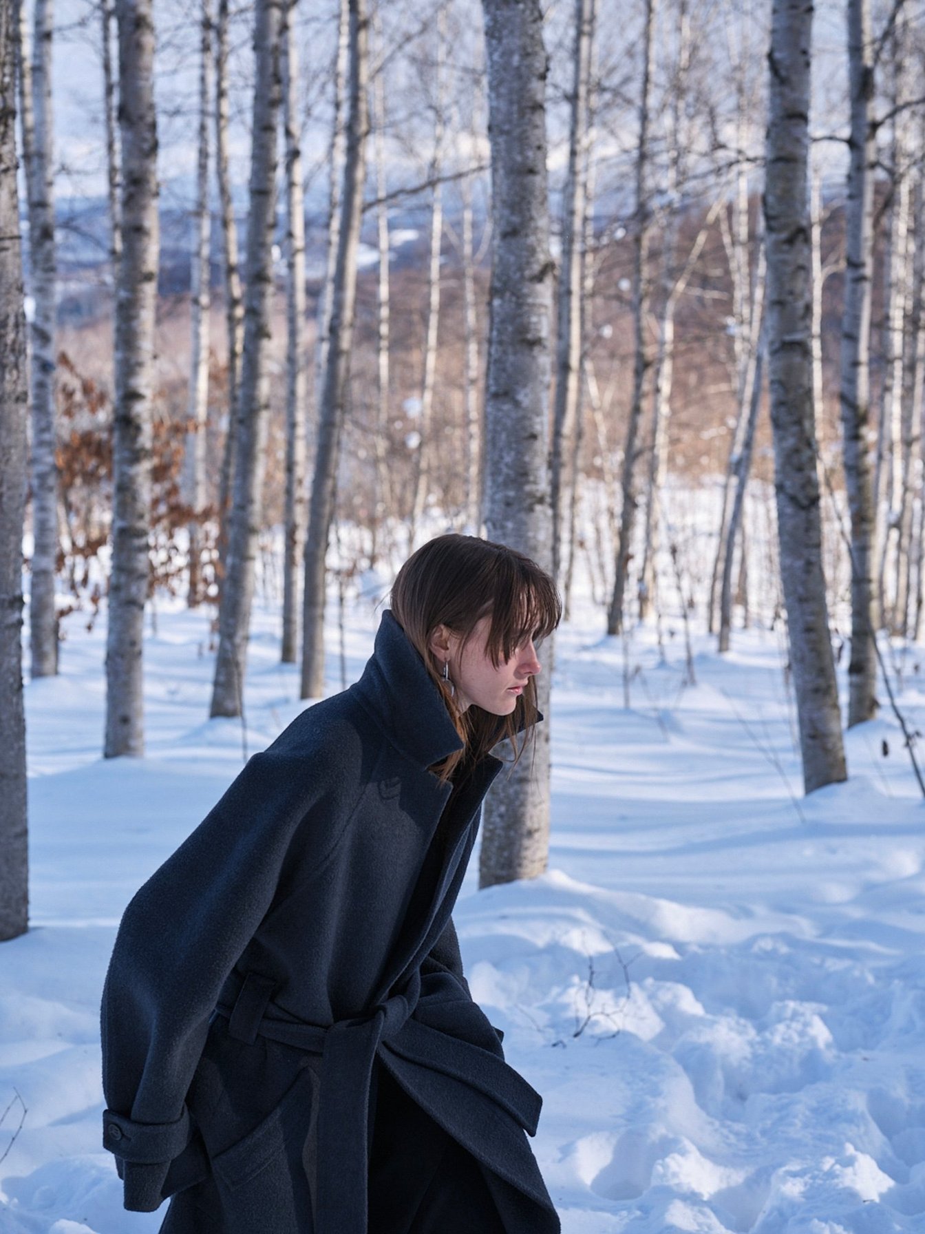 ポステレガントの洋服を着たモデル