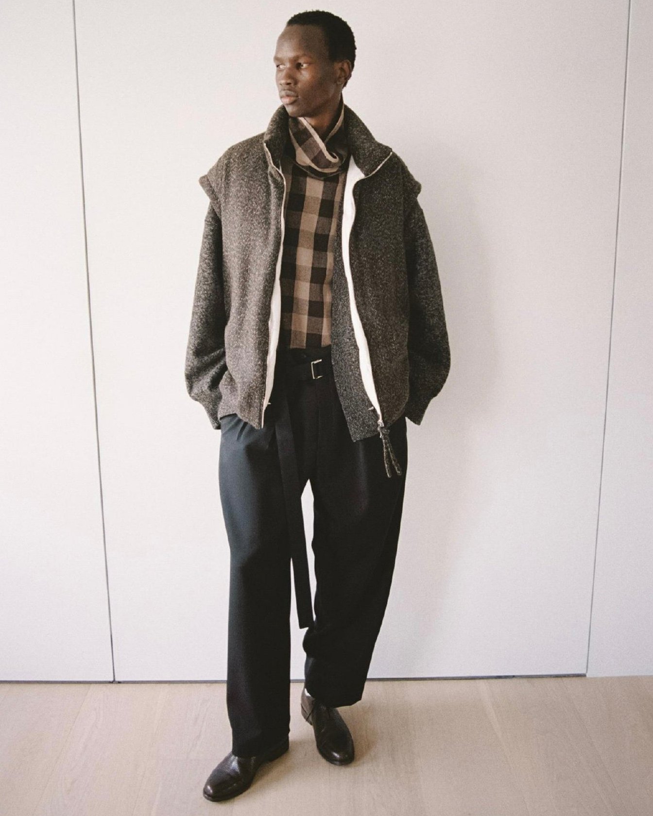 シーオールの洋服を着たモデル