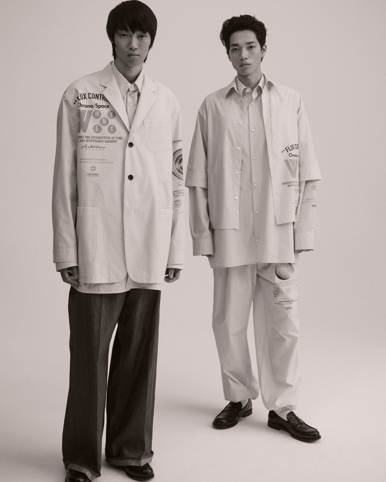 ティーエイチプロダクツの洋服を着たモデル