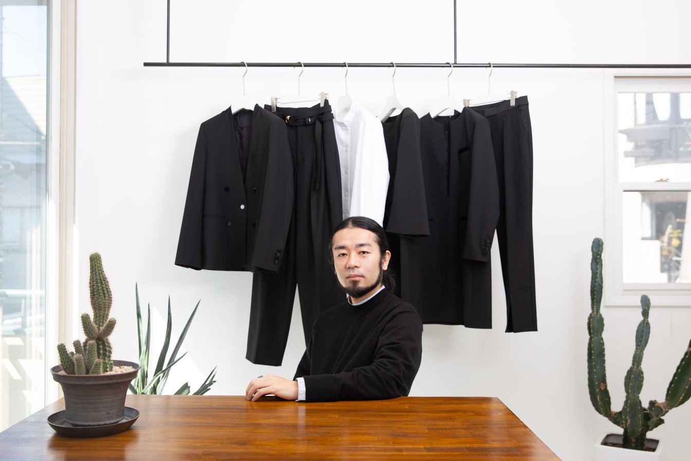 チノ デザイナー