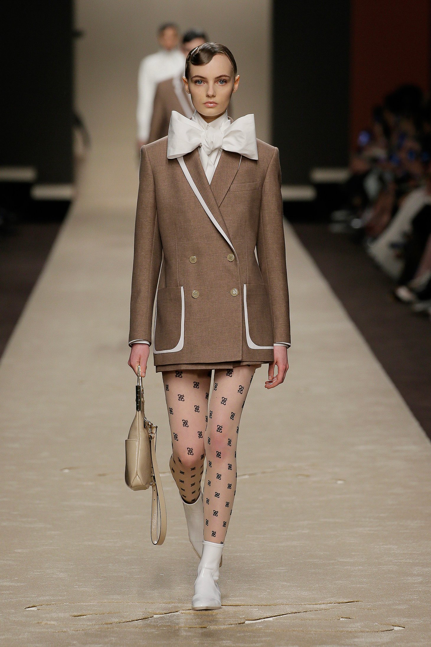 FENDI 風呂敷 カール・ラガーフェルド