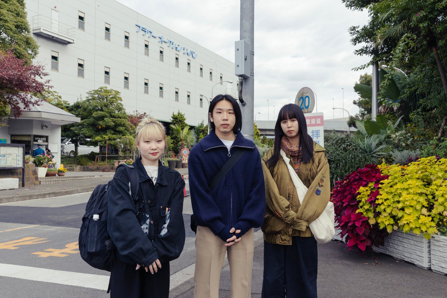 バンタンデザイン研究所の学生たちが挑む、服作りの舞台裏