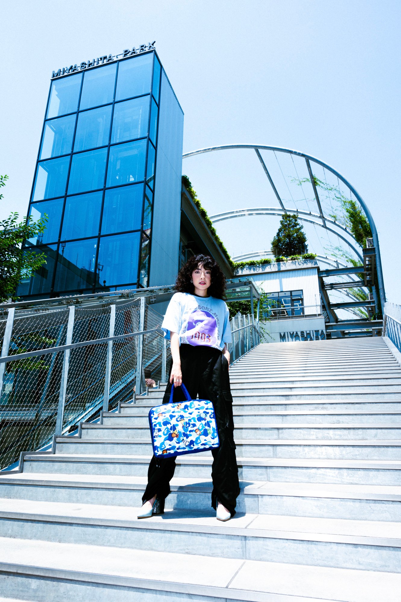 ストリートに馴染むラップトップ ASUS×ベイプ「Vivobook」が彩るアーバンライフ