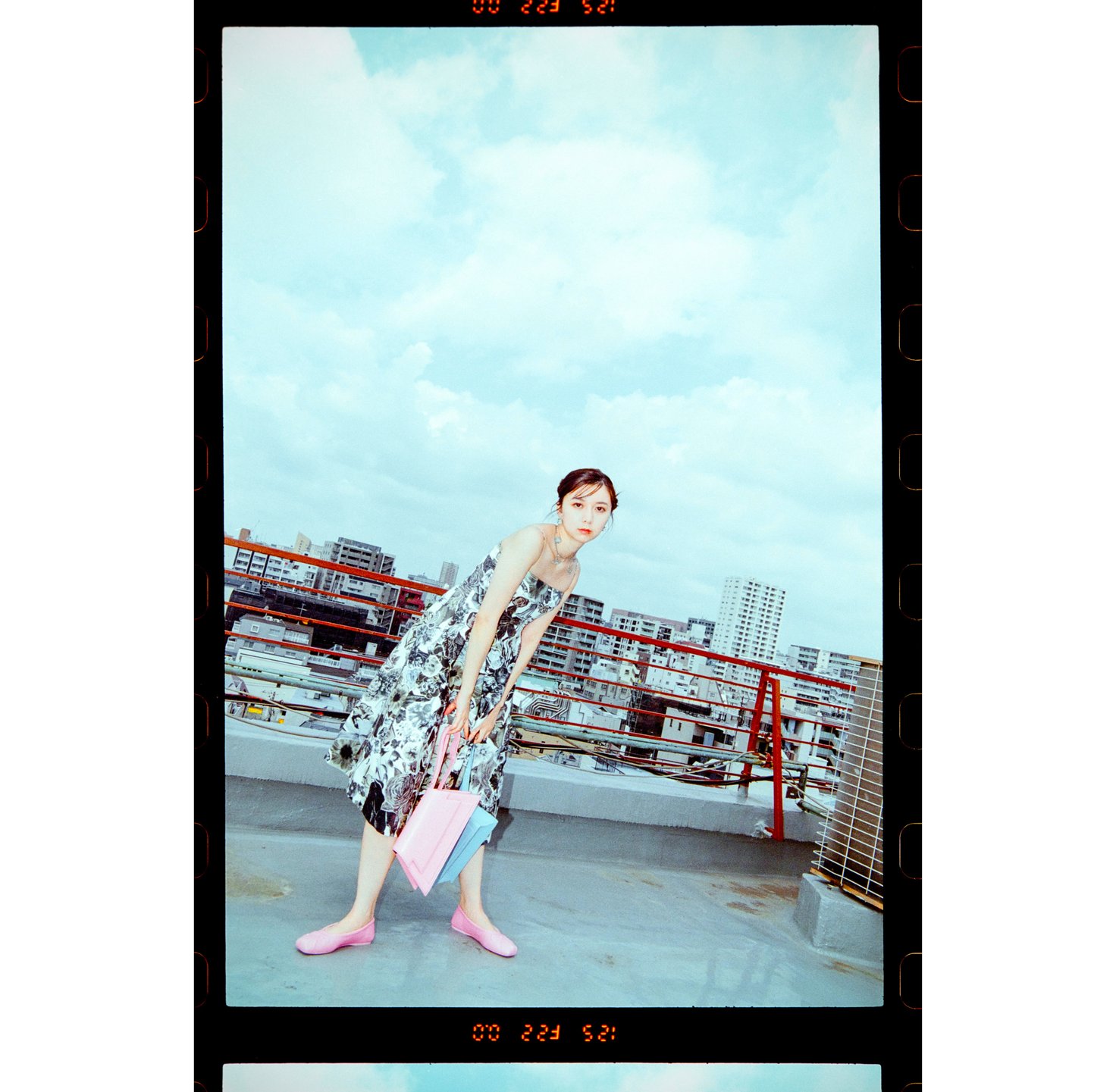 venit 3D FLOWER ECO LEATHER 上白石萌歌 moka-kv-67f3621bef4a7.jpg?crop