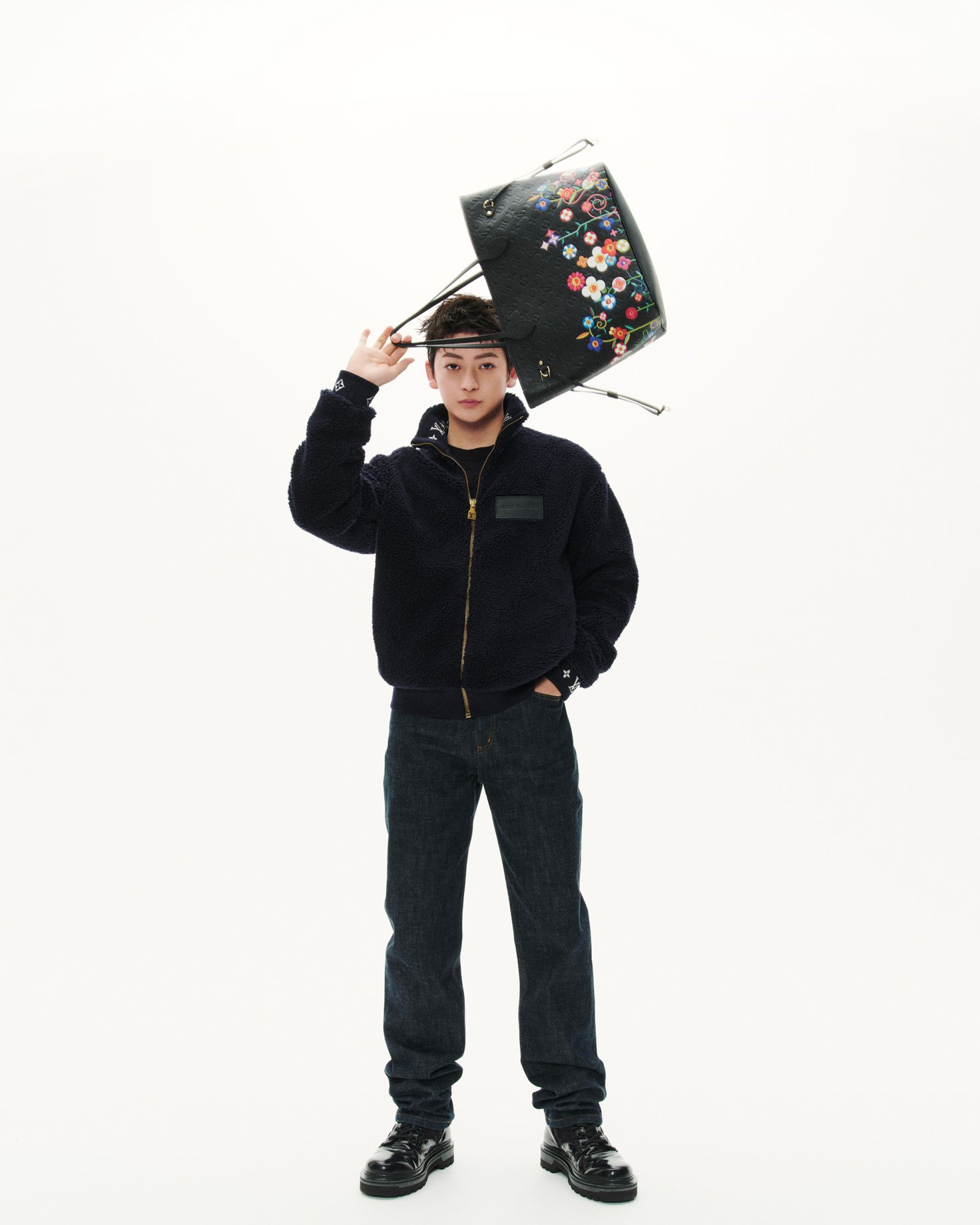 高橋文哉とLOUIS VUITTON × MURAKAMI バッグ