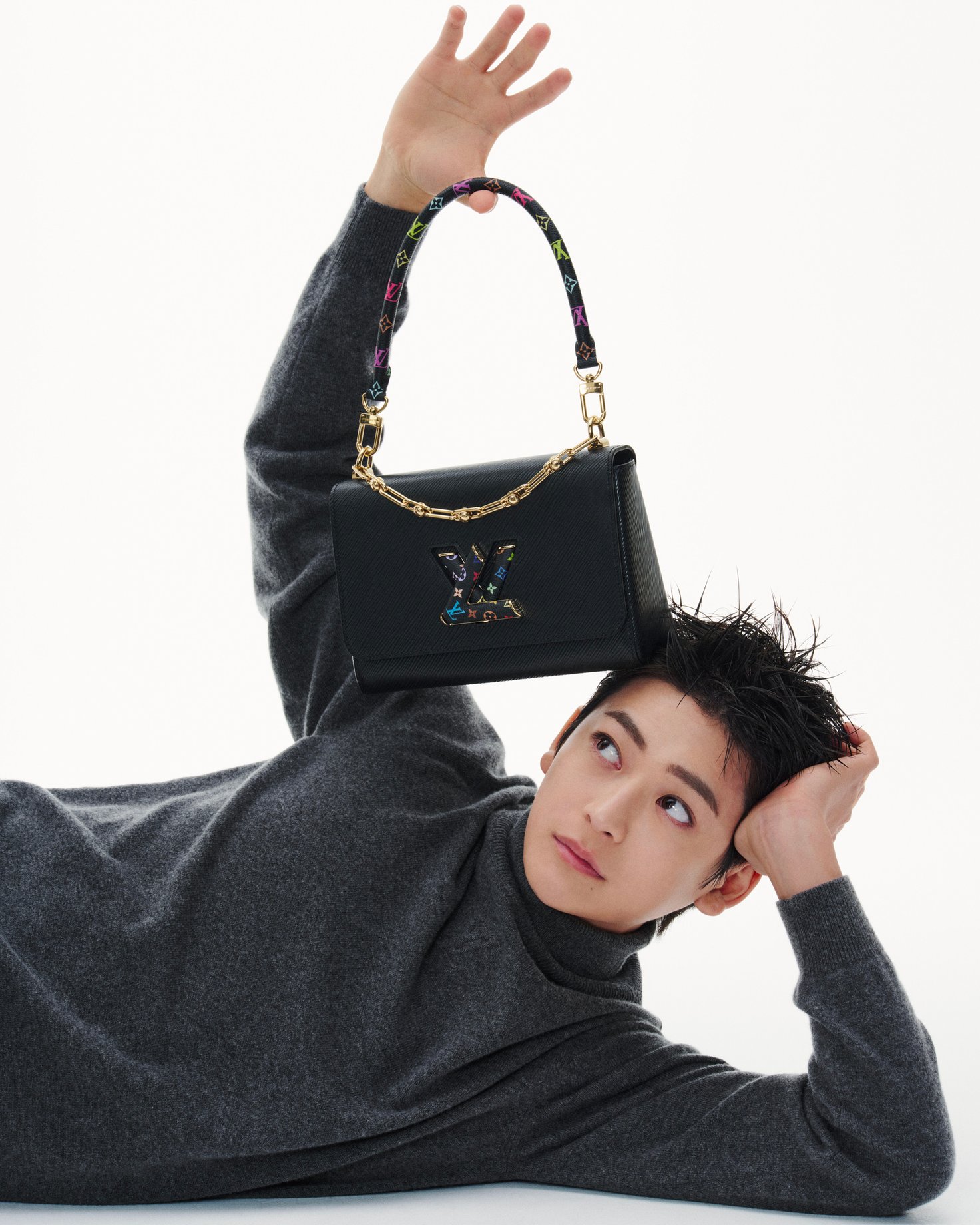 高橋文哉とLOUIS VUITTON × MURAKAMI バッグ