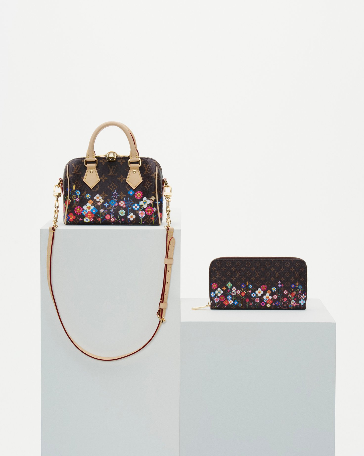 LOUIS VUITTON × MURAKAMI バッグ