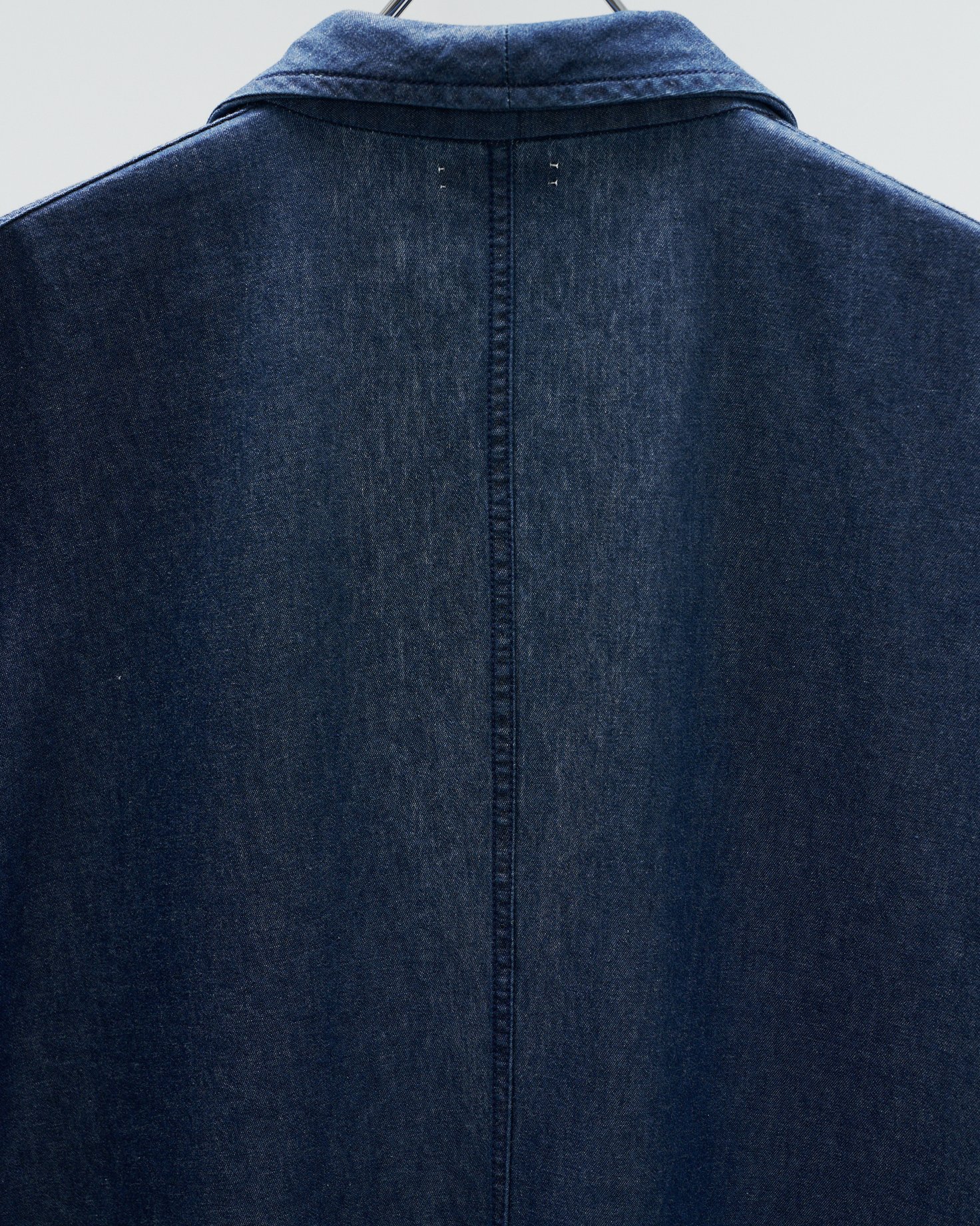 シーオールのジャケットの襟元