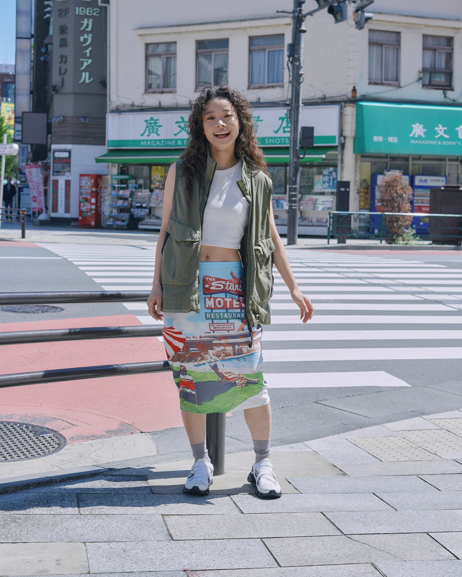 女性のストリートスナップ