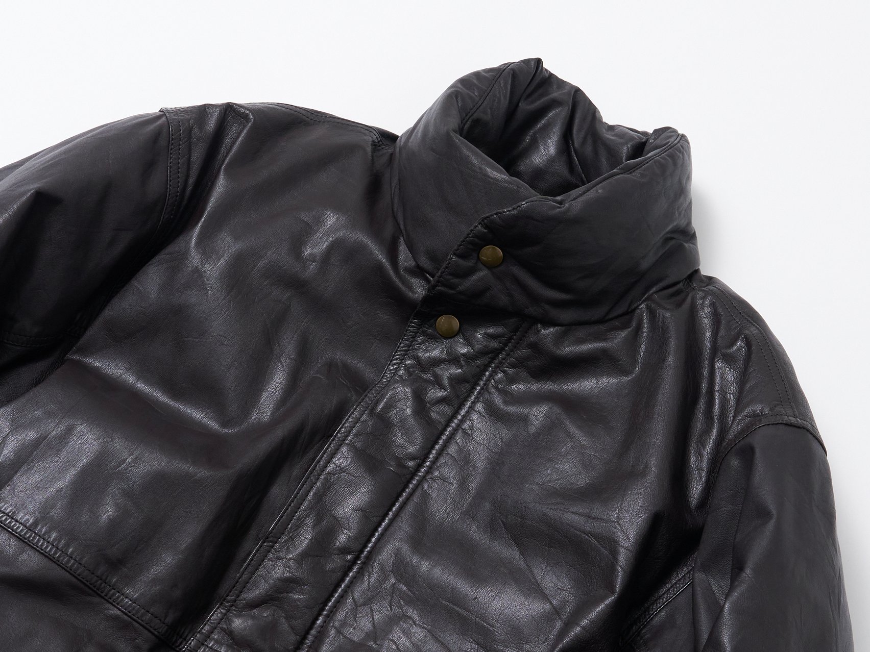 エディー バウアー レザーダウンジャケット