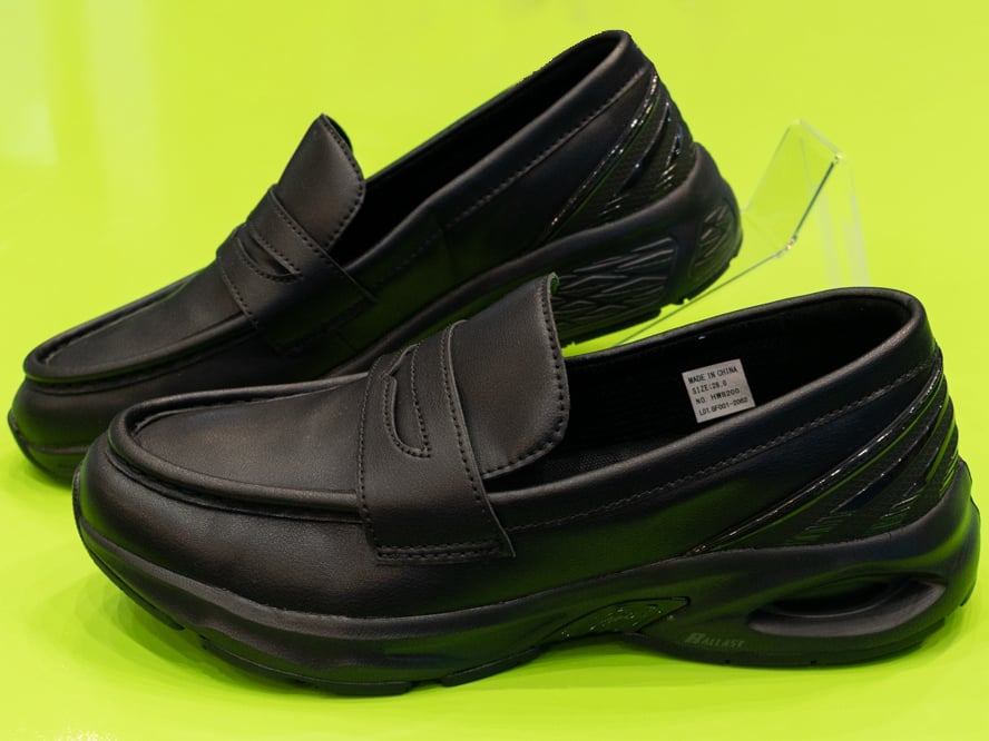 ワークマン「ハイバウンスバラストローファー」