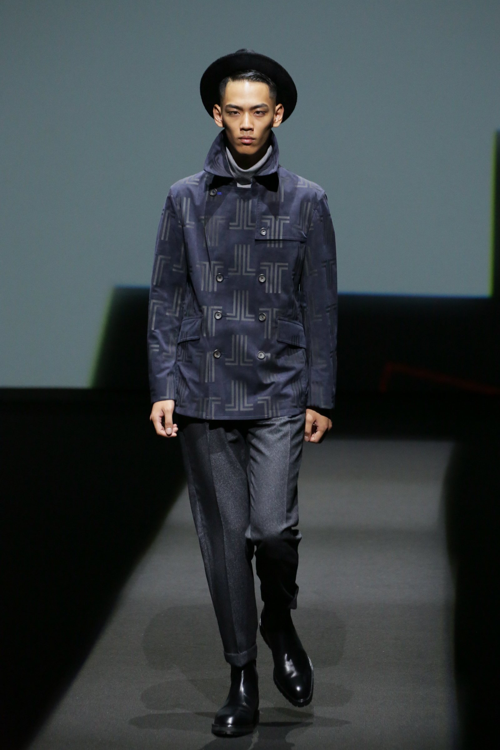 【最高級】 LANVIN ランバン モノグラム スタンドカラー コート 美品 最高級】 LANVIN ランバン モノグラム スタンドカラー コート 美
