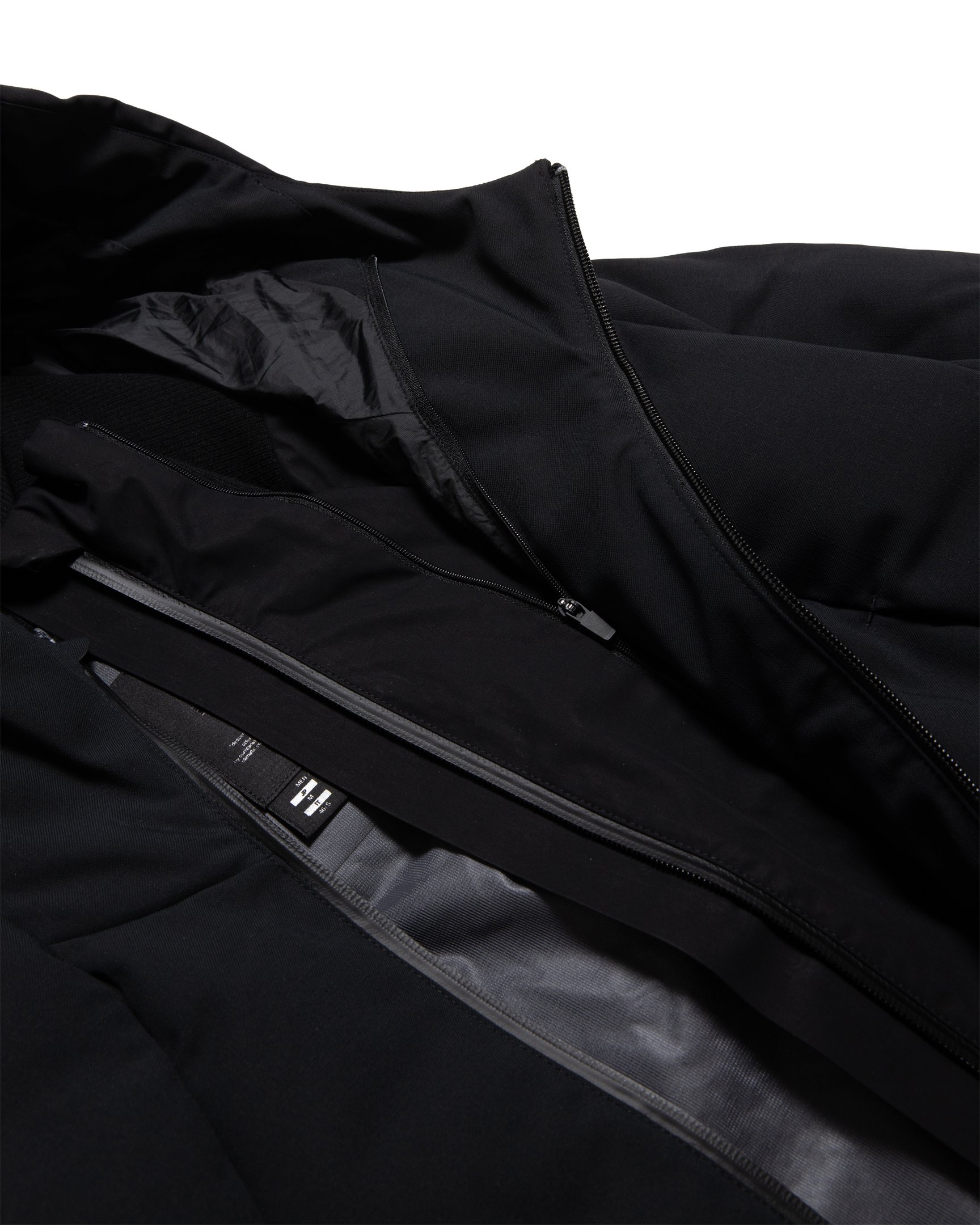 水沢ダウン STRATUM