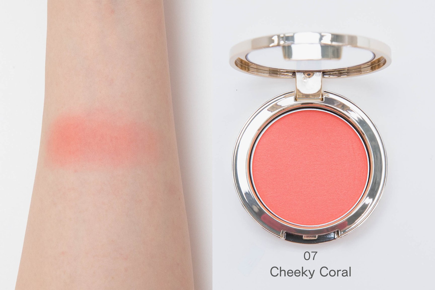 パウダー ブラッシュ　07 Cheeky Coral