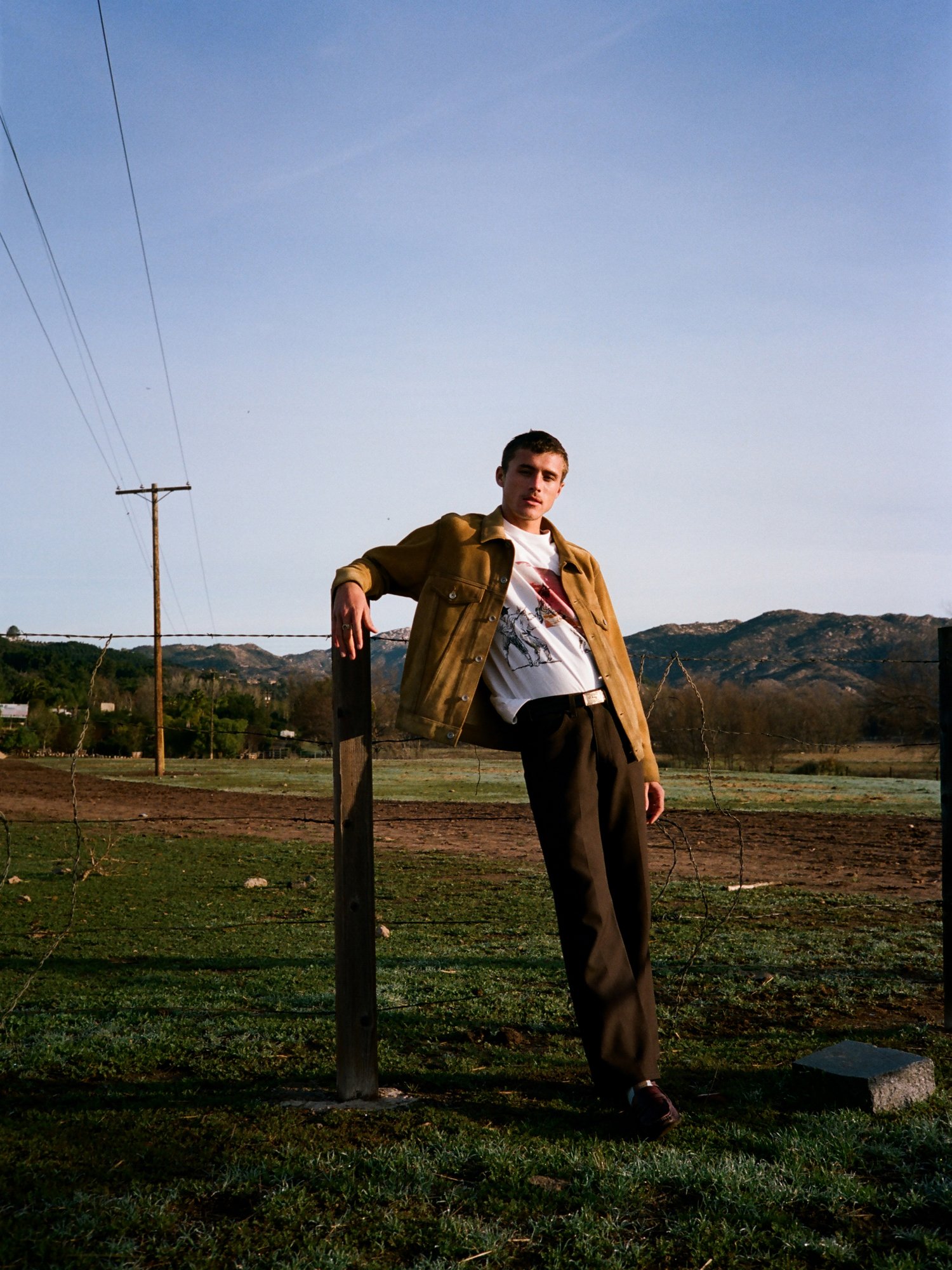 ネイバーフッド 　OOTD