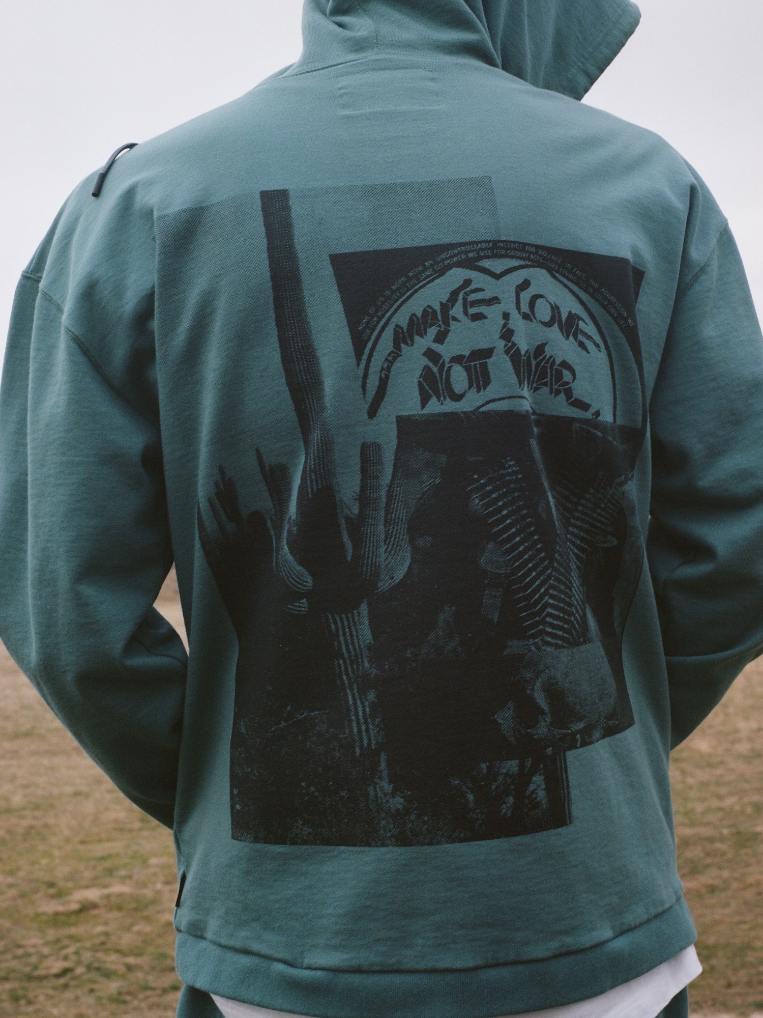 ネイバーフッド 　OOTD