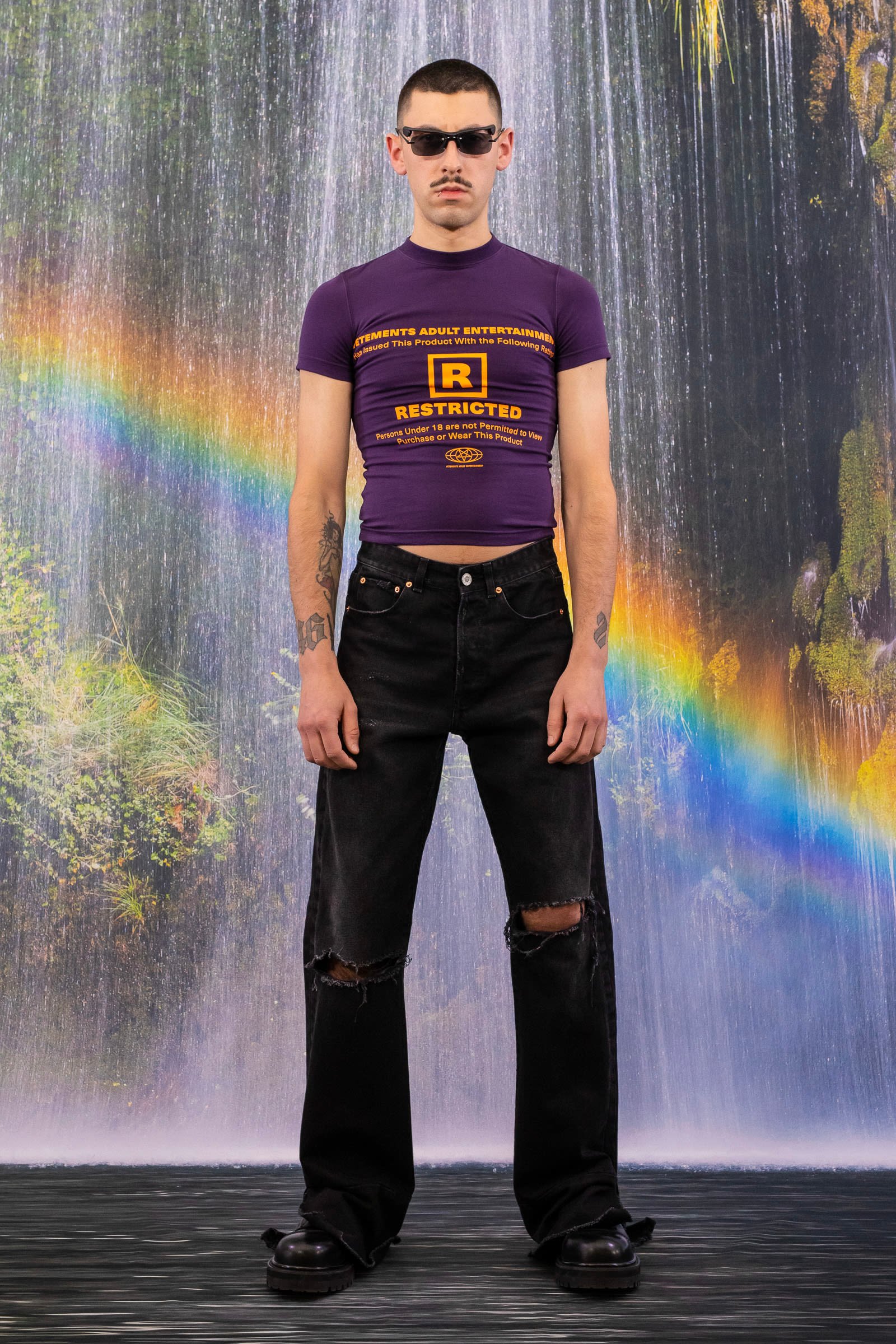 VETEMENTS 2021-22年秋冬コレクション