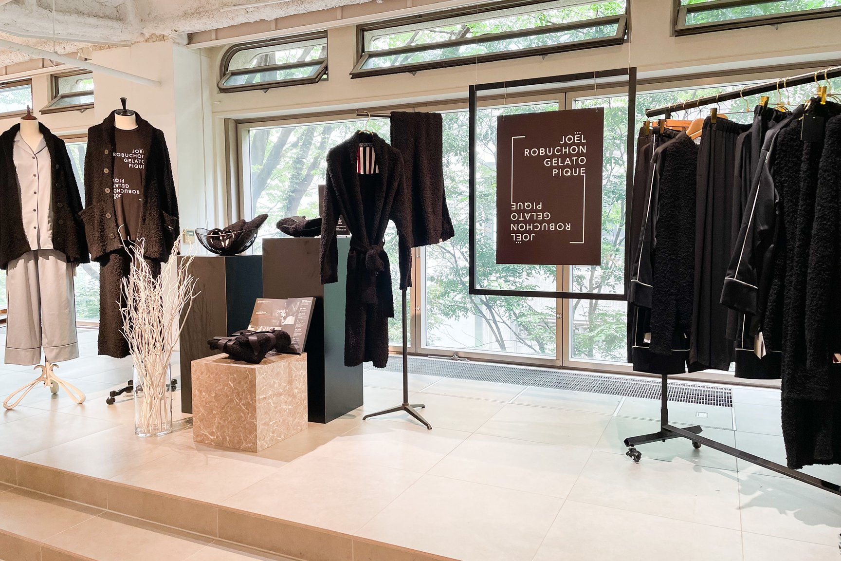 ジェラート ピケ オムとロブションのコラボ