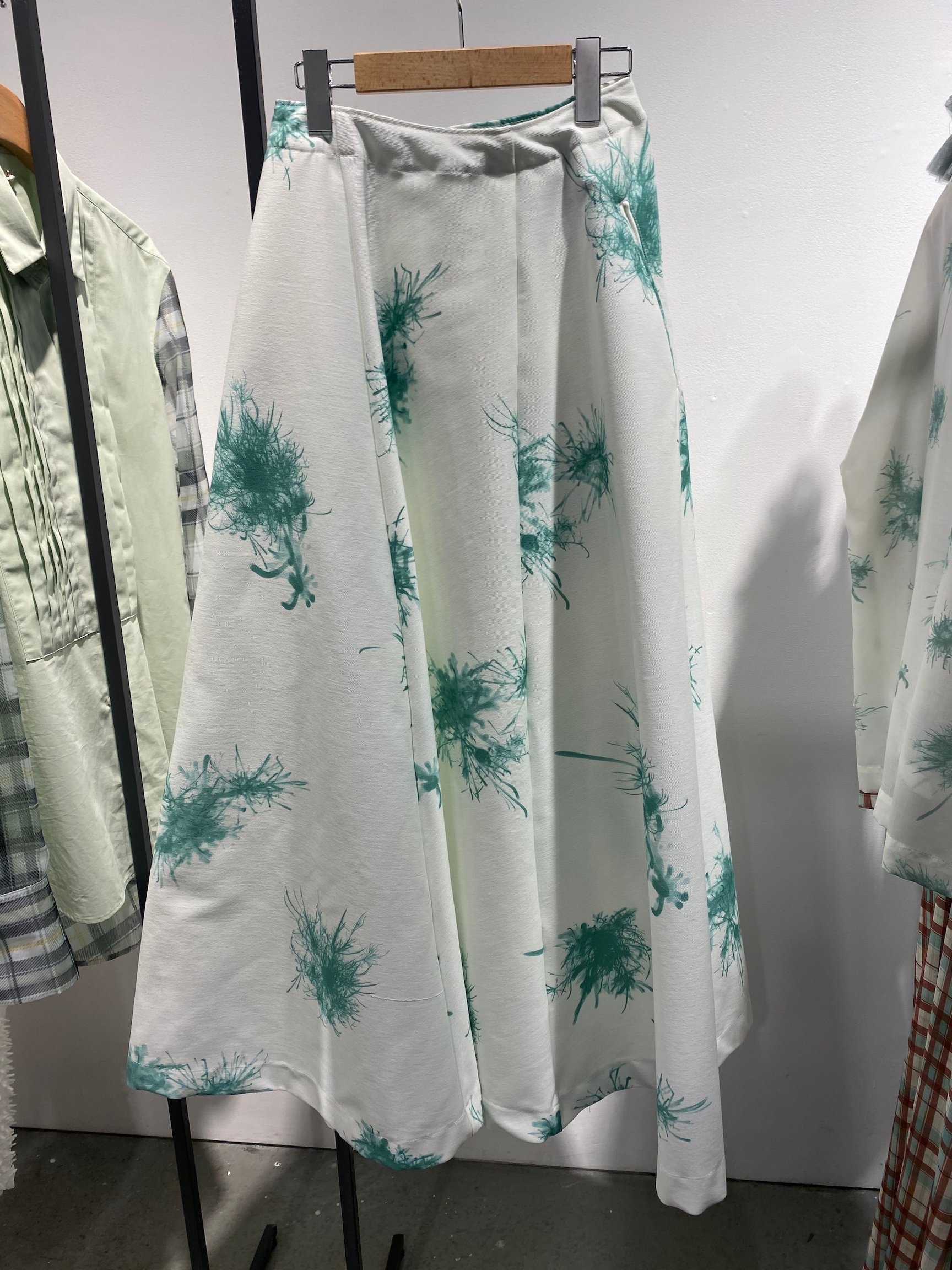 「テルマ」2022年春夏コレクション展示会の様子