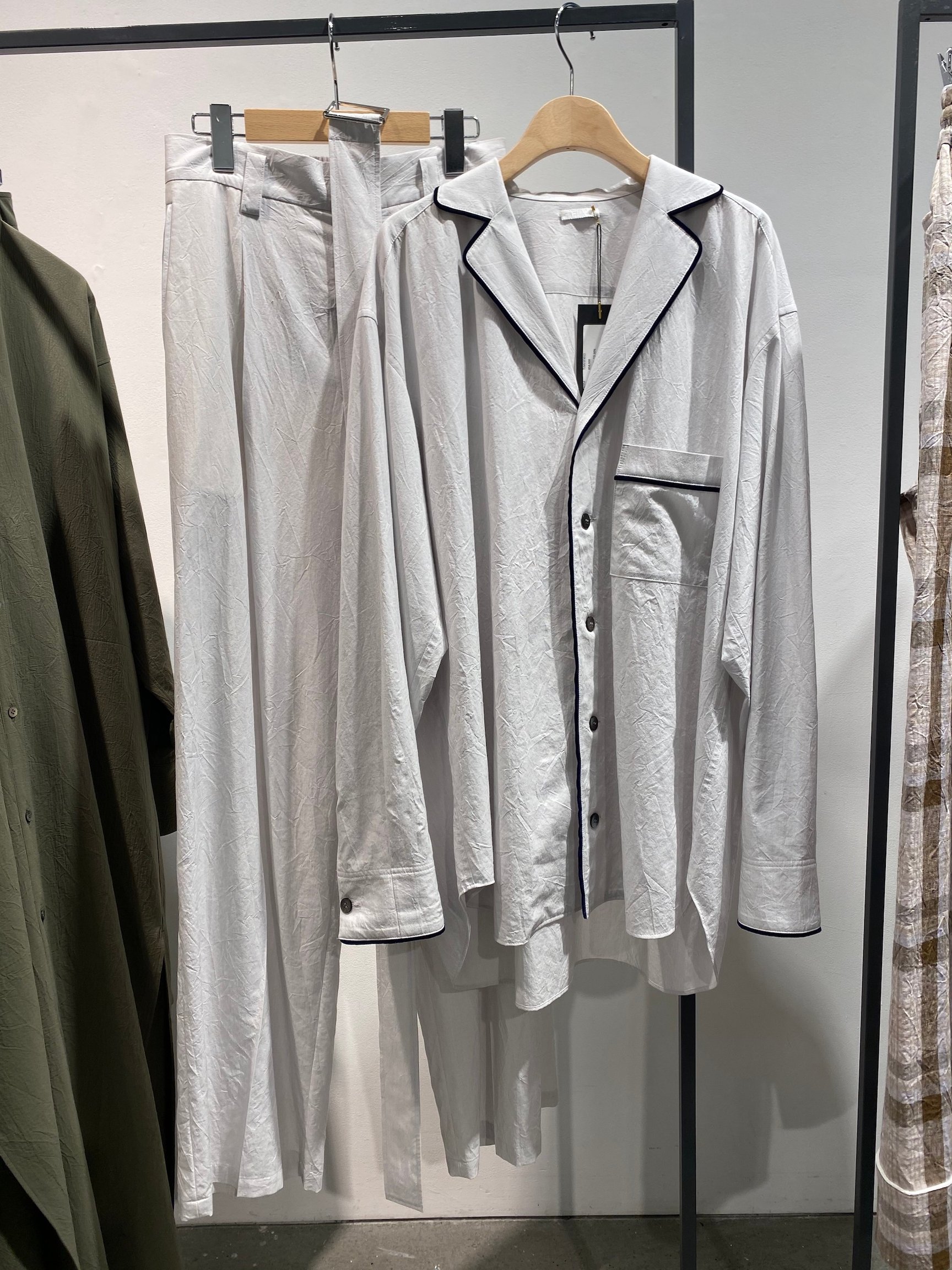 「テルマ」2022年春夏コレクション展示会の様子