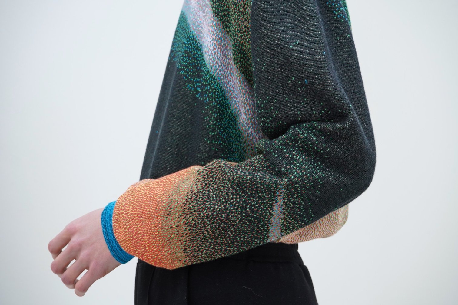 ハトラ ニット 着画