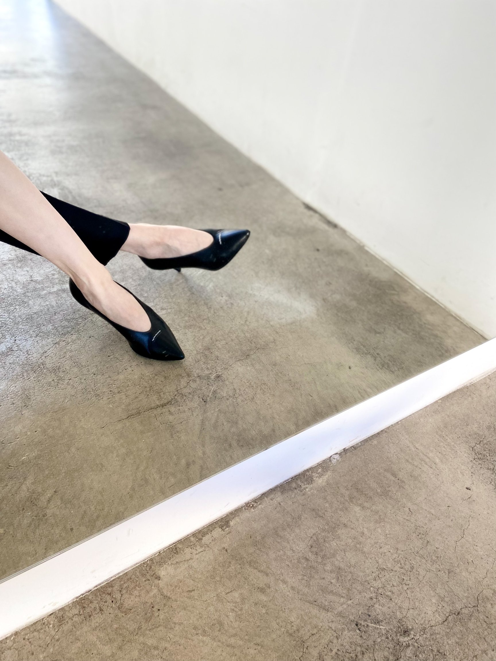 「サキアス」ポインテッドパンプス