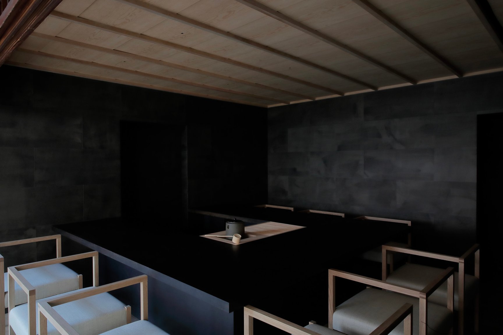 タイガ タカハシ 茶室「然美(さび)」