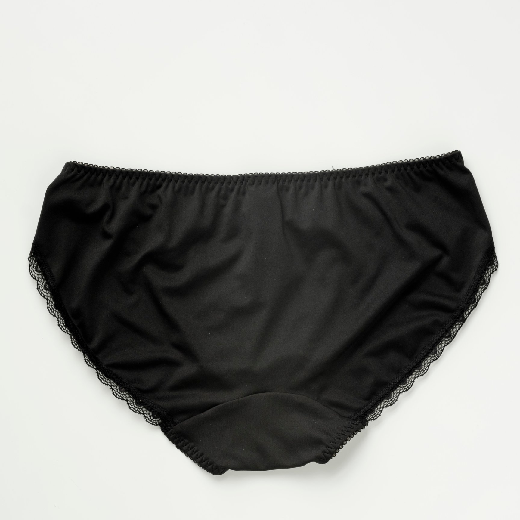 「サユサ トイロ」