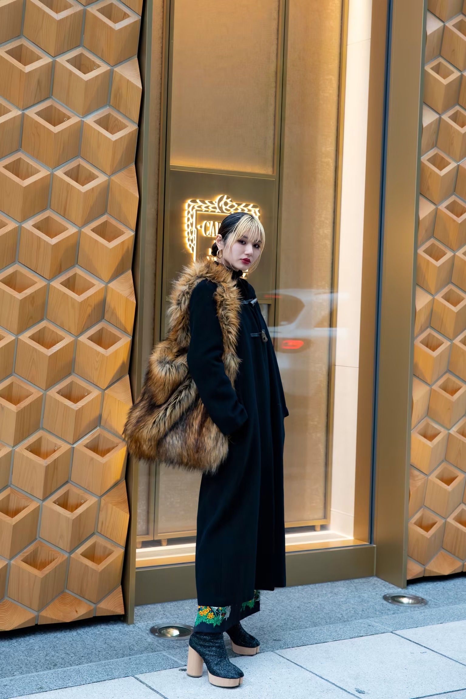 フェイスフレイミングカラー　フェイスフレイミングヘアー　デザインカラー