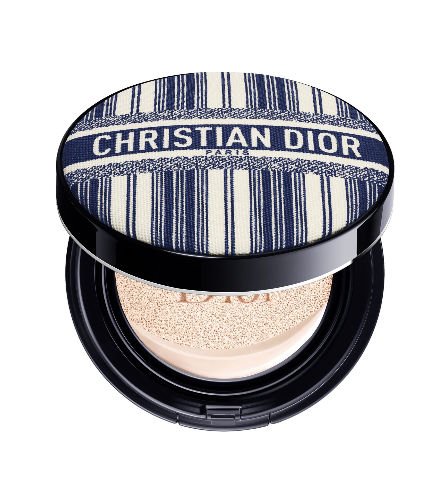 2022年サマーコレクションのクッションファンデーション