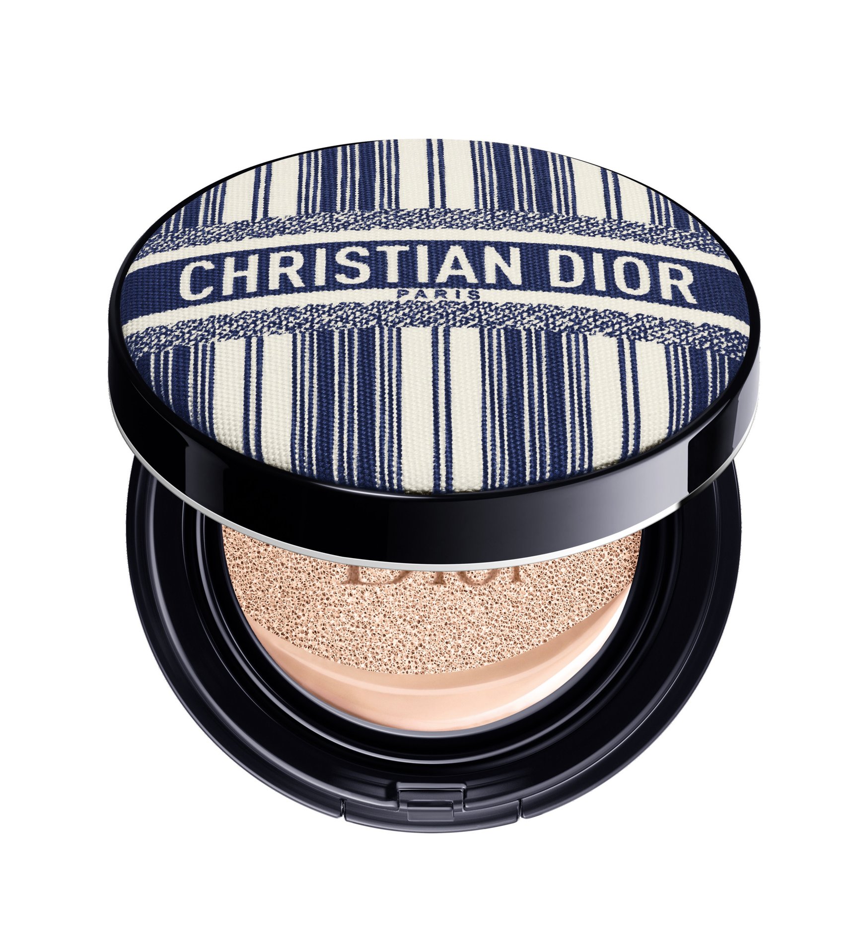 2022年サマーコレクションのクッションファンデーション