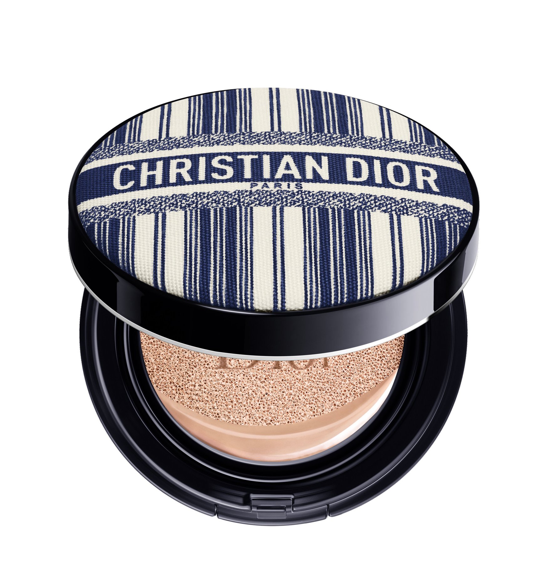 2022年サマーコレクションのクッションファンデーション