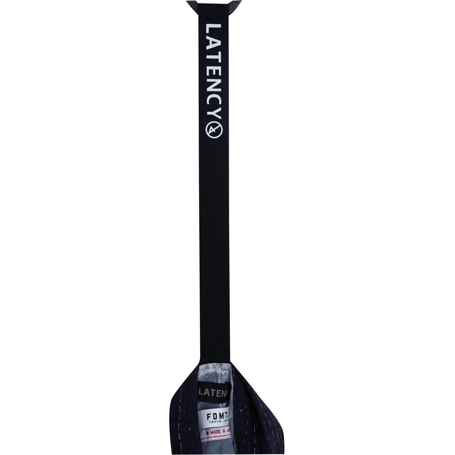 コラボアイテムのバッグ